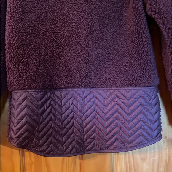 NWOT Athleta Cozy Sherpa size small spiced Cabernet - Picture 4 of 4
